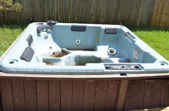 Hot-Tub-Removal-Services-in-San-Dimas-CA